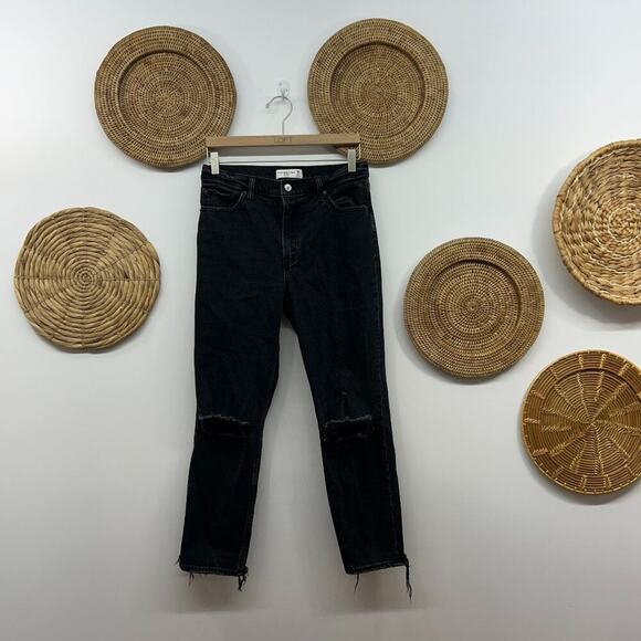 Abercrombie Black Distressed Raw Edge Denim The Mom High Rise Jeans 28/6
